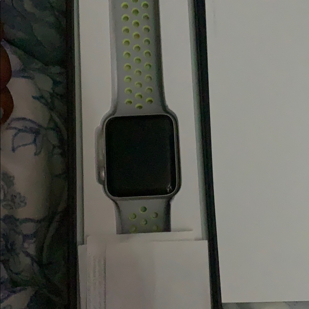 Apple Nike watch series 2